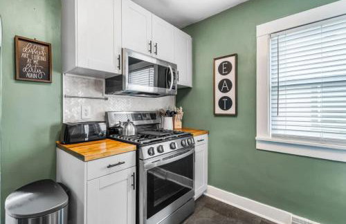 The Paper Plane Pool - Sauna - Poker Room - Sleeps 8 - Foto 13