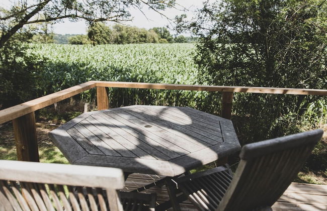 Romantic Woodland Chalet - Photo 36