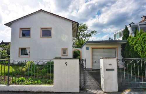 Cozy house with courtyard - Foto 3