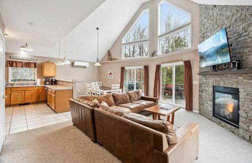 Minutes to Downtown & National Forest Ash Lodge - Foto 7