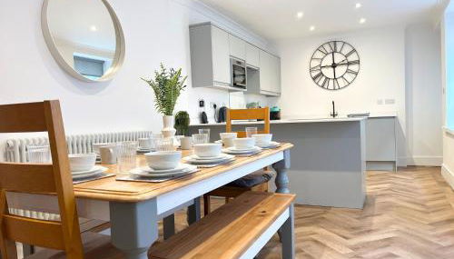 Spacious Home Near Seafront & Train Station 5 Bed Sleeps 10- Central Penzance - Foto 1, Other