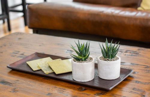 Colonial Manor - Photo 28