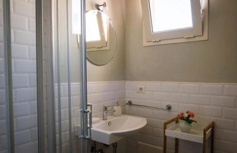 Historic building with pool - Foto 18