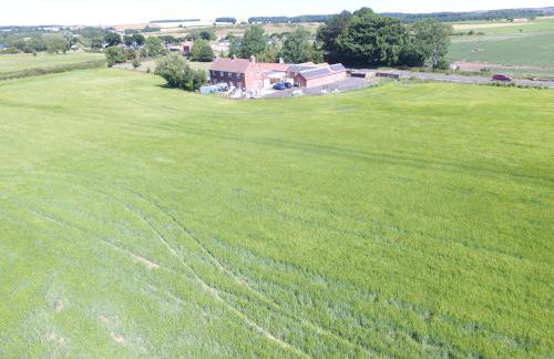 The Stables At Eastmoor Farm Large Luxury 2 Bed Cottage with Big Family Bedroom Dog Friendly Secure Gardens and Free Parking Free WiFi - Foto 46