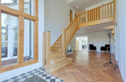 Mayrose House - 6BR 4BATH Luxe Spacious Retreat - Foto 20