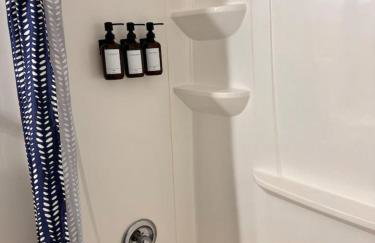 I-95 and Tanger Outlets. Pet Yes - Photo 16