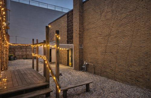 Ann Arbor Downtown Access - Walk to Stadium, Major Hospitals & Restaurants - Photo 30