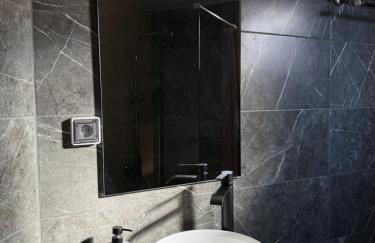 FlyHome Apartments near the Airport - Photo 18