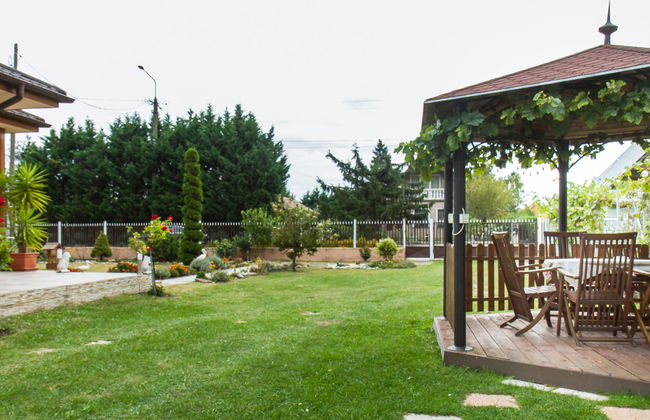 2 bedroom Apartment in Balatonboglár with garden and terrace - Photo 5