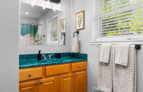 Petoskey Falls Escape-Hot Tub/Dogs/Petoskey/Boyne - Photo 40