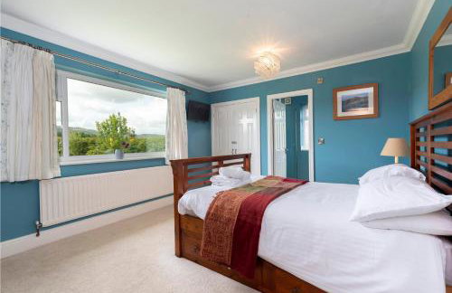 The Lodge - Photo 13