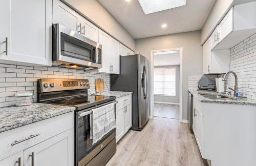 3 Mi to Venice Beach Pet-Friendly Home with Yard - Foto 2