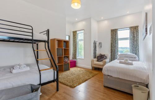 Contractors & Pets Welcome - Sleeps 1-4, less than 1 mile from M606, Ideal for Longer Stays - Foto 9
