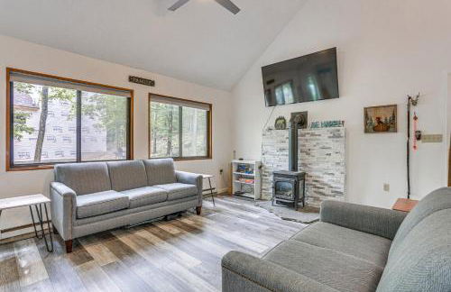 Screened Porch and Deck Pet-Friendly Poconos Escape - Foto 4