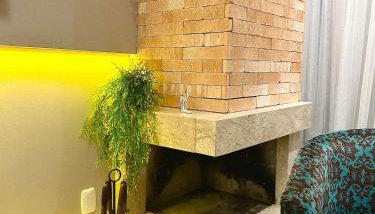 Apto Encantador com Lareira, piscina e jacuzzi - Foto 4