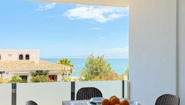 Caleta frente al mar - Foto 1