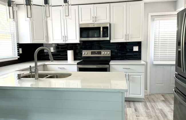 New Fresh House in Seminole Close to Beach - Foto 8