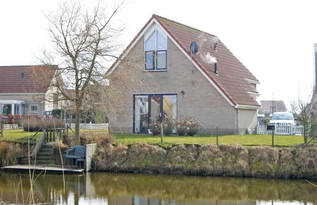 Appealing Bungalow With Garden - Photo 60