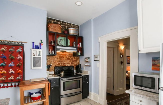 Artist's House Upper Apt Walk to Forsyth - Photo 45