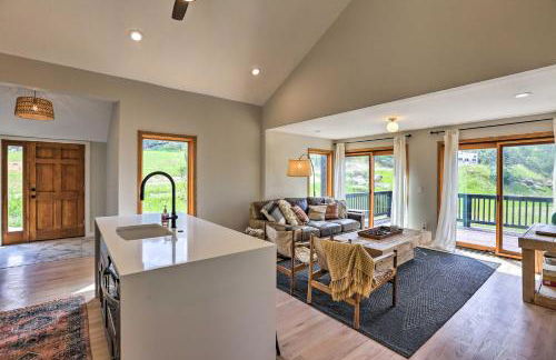 Evergreen Mountain Duplex with Trail Access! - Foto 8
