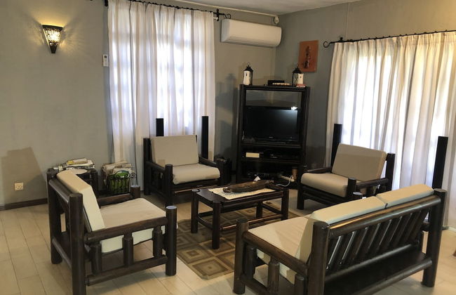 Villa with Heated Pool - Photo 15