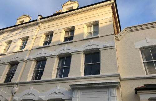 Mezzanine Studio Flat in Putney - Foto 3