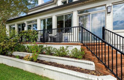 Lakeside Manor Sleeps 10 - Foto 48