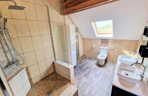 Lbtie Lodge with Two Private Hot Tubs - Fife - Loch Leven - Lomond Hills - Photo 12