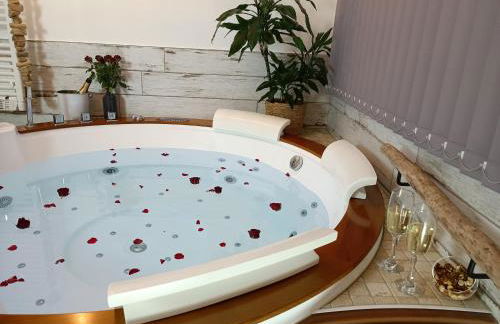 Le Maréchal Duplex - Appartement avec Jacuzzi - CAEN hyper Centre - Photo 12