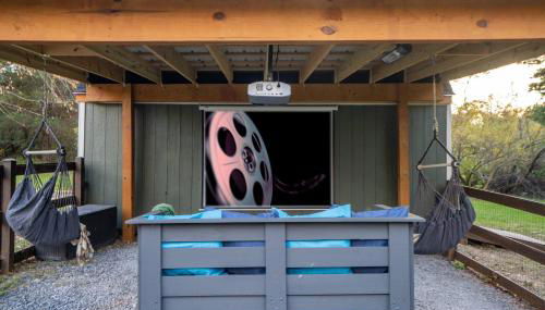 ShenandoahEscape~HotTub~OutdoorCinema~DogFriendly - Photo 3