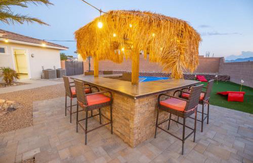 3400 SqFt House W/40Ft Heated Pool/Spa- Strip View - Photo 9