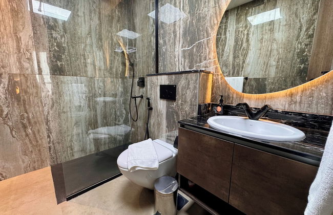 Easygo-upgraded 1bdr Mageye MBR - Photo 19