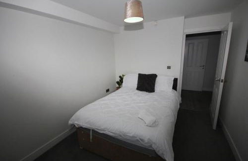 Holden Court Apartments -Apt 4 - Foto 19