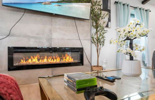 Entire Private Home with 2 Bedrooms 1 Bathroom, Grand View, King Bed, Spacious, Parking, Available Now - Foto 50