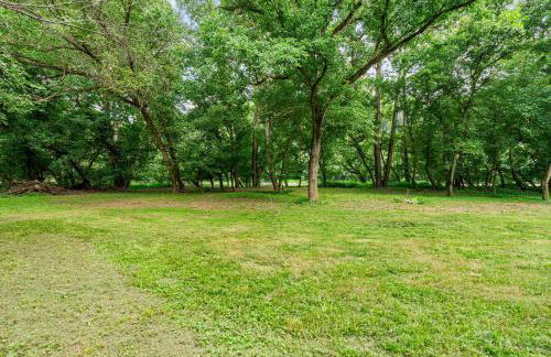 Screened Porch w Swing, Fire Pit, Grill & Deck - Photo 55