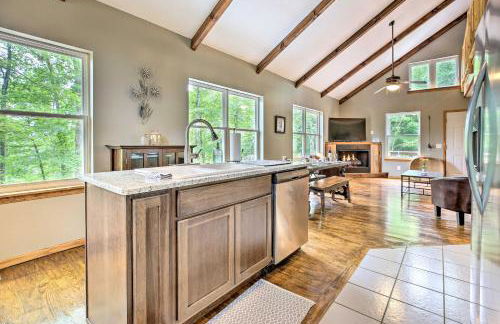 Hike and Zip-Line Red River Gorge Cabin with Hot Tub! - Foto 8