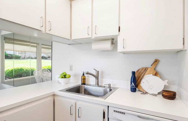 Beachcomber's Bliss by Avantstay Steps to the Beach Ocean Views - Photo 14