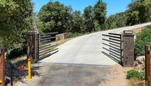 Yosemite Hilltop Gated Villa near Oakhurst, Bass Lake and Mariposa w EVCharger Hottub Grill and Awesome Views! - Foto 4