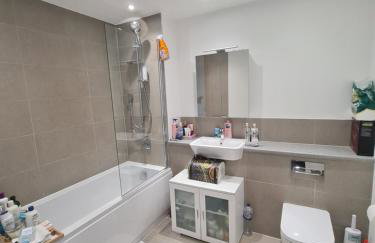 Wembley Stadium Comfort stay Cosy room with a view Concerts, matches and more - Foto 8