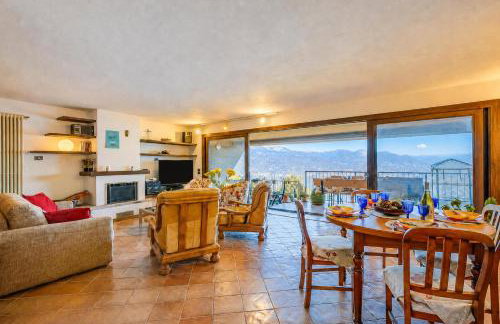 Isola Bella: Lake Maggiore view Terrace in Stresa - Happy Rentals - Foto 23