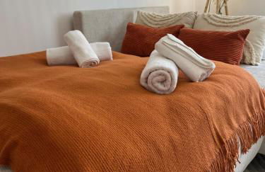 Gemütliches Apartment I Mitten in der Stadt Aschaffenburg I 5 Min HBF I Gegenüber City Galerie - Foto 3