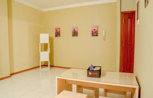 3 Bedrooms Apartment Grand Palace Kemayoran by Travelio - Foto 8