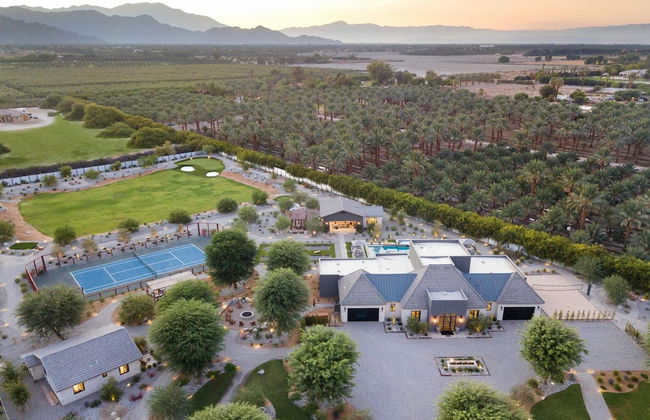 8bdr Villa Tennis/pickleball, Golf Green, Pool House, Gym, Bar Mesquite38 - Foto 2