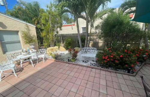 Comfy Queen Bed Studio, Downtown West Palm - Foto 26