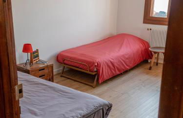 House with garden and parking 1 min from Grenoble - Foto 4