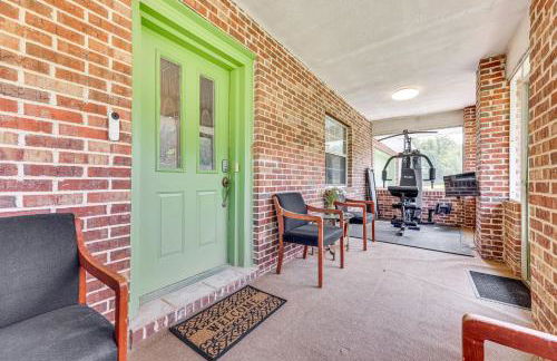 BBQ Ready Hawthorne Home with Screened-In Patio - Foto 38