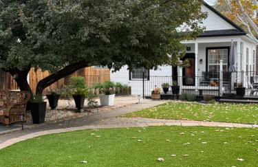 Historic 1914 Cottage, Near Downtown, UNR & Hospitals, Early Check In - Foto 6