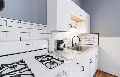 Pet-Friendly Benton Park 1BR Apt with Private Backyard - Foto 20