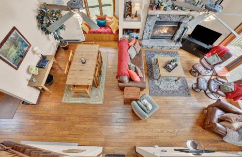 Lakefront Family Home, Kayaks, Hot Tub, Fireplace - Foto 12