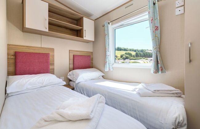 Cofton Holidays - Photo 63